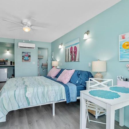 Latitude 26 Waterfront Boutique Resort - Bonita Springs Exteriör bild