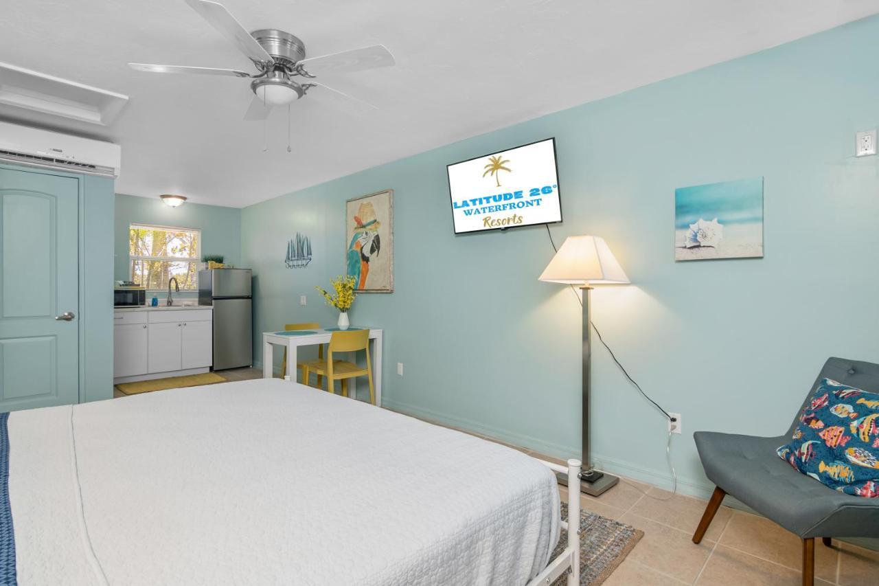 Latitude 26 Waterfront Boutique Resort - Bonita Springs Exteriör bild
