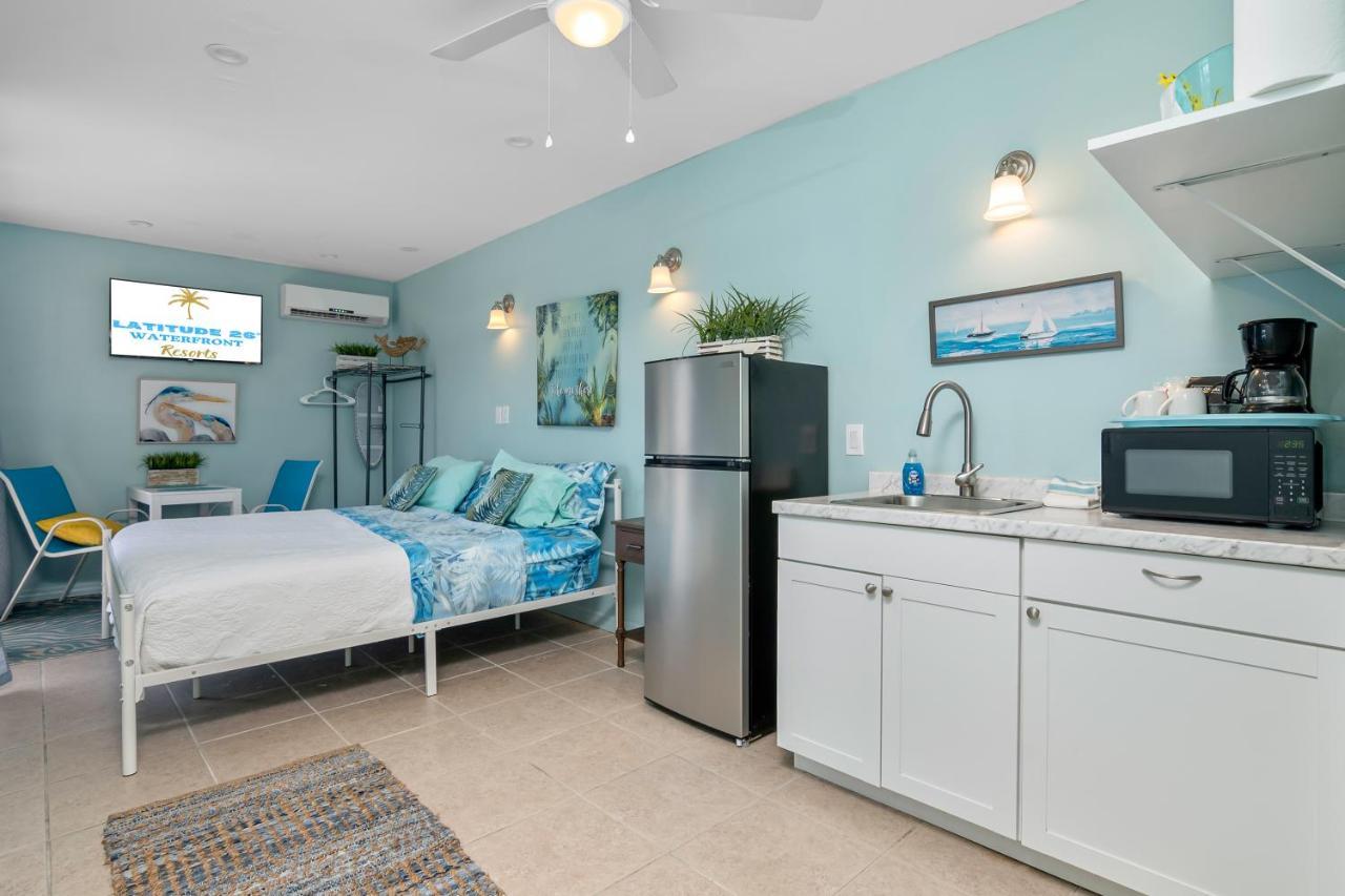 Latitude 26 Waterfront Boutique Resort - Bonita Springs Exteriör bild