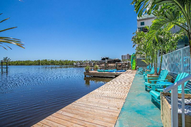 Latitude 26 Waterfront Boutique Resort - Bonita Springs Exteriör bild